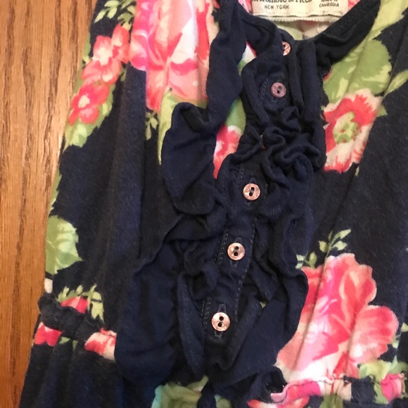 Shirts - Picture 7 of 8